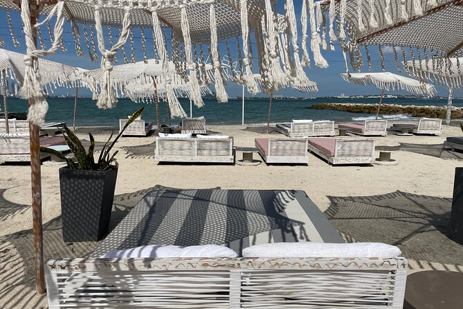 Private island Beach Club Cartagena with food : Club Kabanna - Cleanliness is the main question