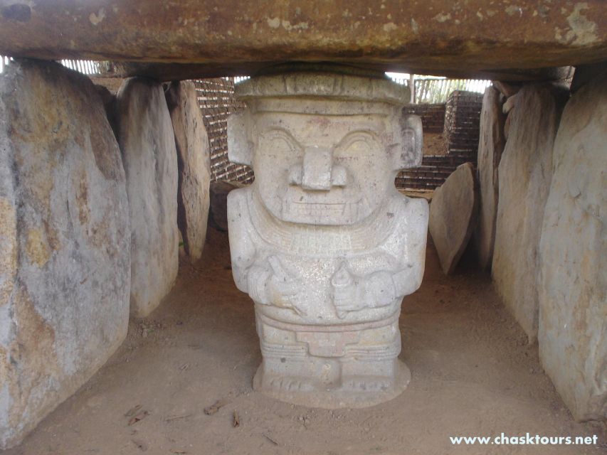 Private Jeep Tour to the Surroundings of San Agustín - Alto de los Ídolos and the language of stone