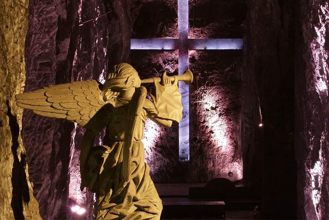 Private Tour: Guatavita, Salt Cathedral & Local Cuisine - A fusion lunch built around local ingredients
