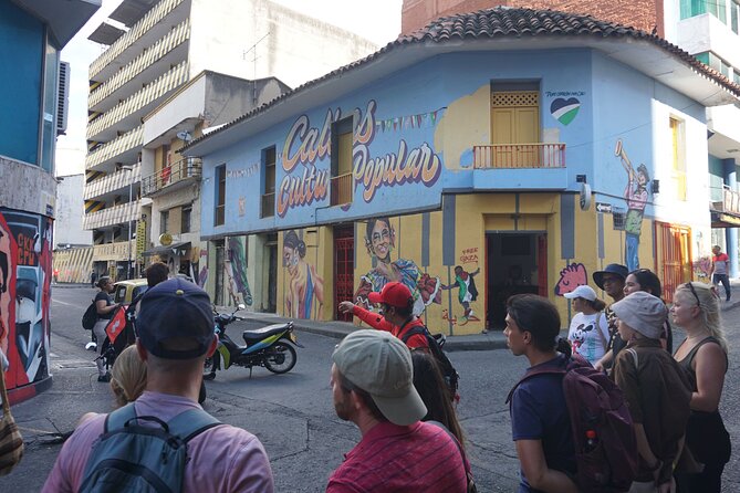 Private Tour in Cali with Salsa Class, Museums and Local Food - Plaza de Cayzedo and the city center