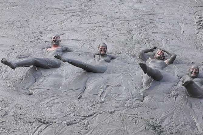 Private Tour Mud Volcano - The tipping problem and how to handle it