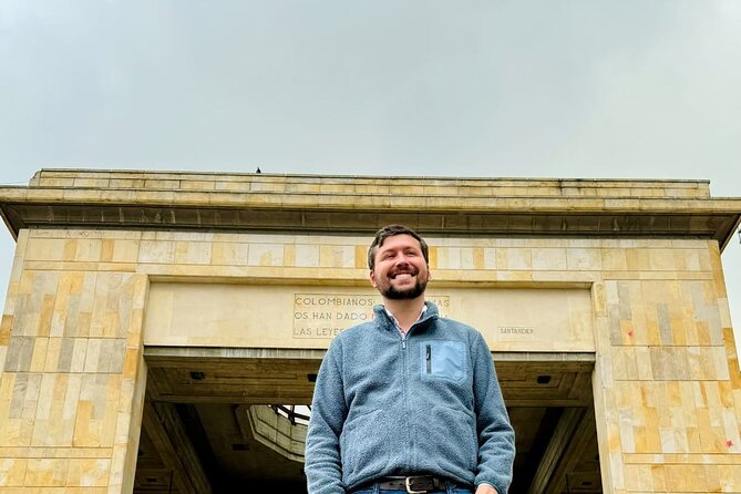Private Tour of the Historic Center and Candelaria in Bogotá - Plaza de Bolívar, Cathedral, and the machinery of power