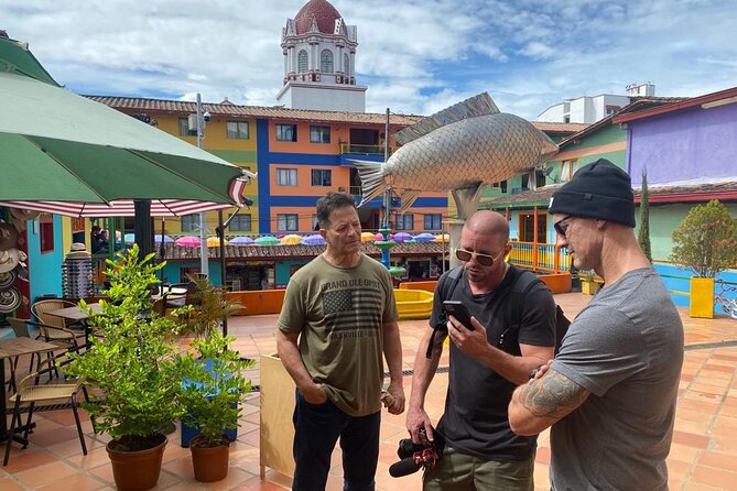 Private Tour to Guatapé and The Rock of El Peñol from Medellín! - Leaving Medellín through the eastern mountains