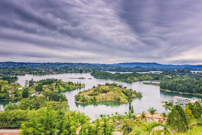 Private Tour To Guatape From Medellin - Why Guatapé Makes a Good Day Trip from Medellín