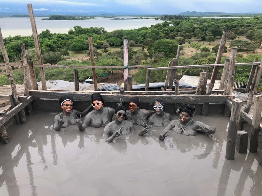 Private tour to the mud volcano - What the $121 price really covers