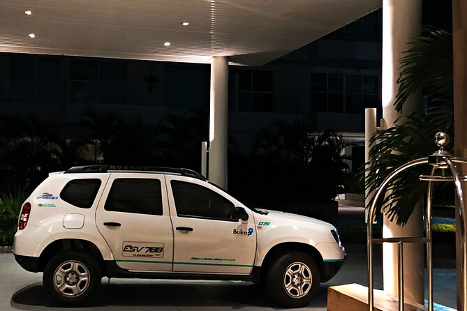 Private transportation service from Barranquilla to Santa Marta - Inside the SUV or minivan
