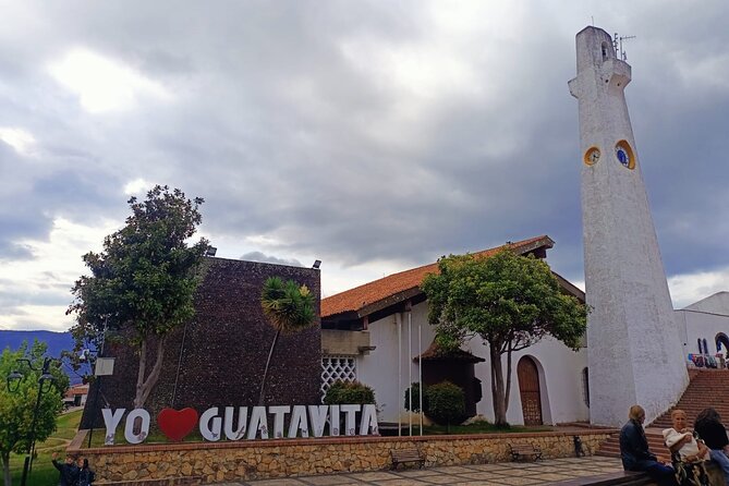 Private Visit to the Guatavita Reservoir, town and lagoon - What the $127 price includes