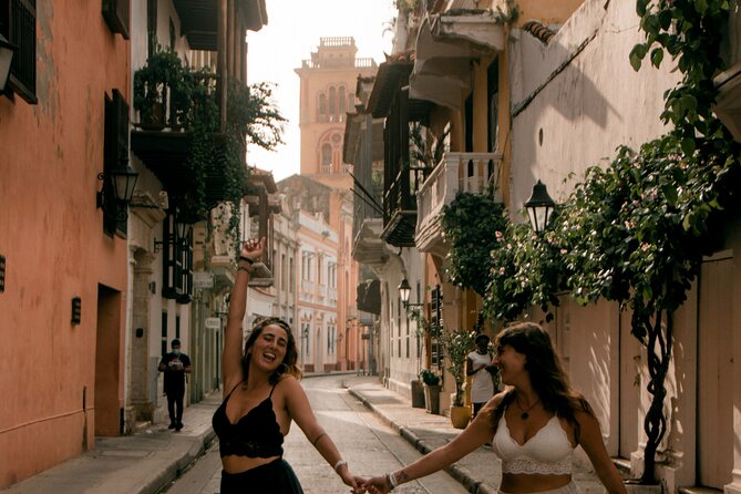 Private Walking Tour in Walled City and Getsemani Cartagena - Starting at the Walled City entrance