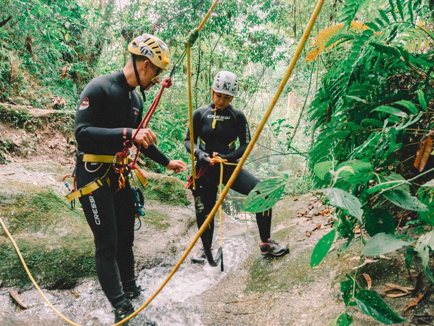 Rappel tour from Medellin. Transport by car or motorcycle - Who should choose the motorcycle option?
