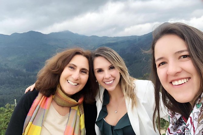 Rent a local friend in Bogota - Shopping, emeralds, and Bogotá after dark