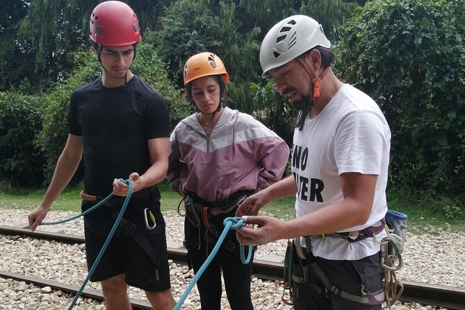 Rock Climbing in Suesca - Why Suesca Rocks works for a first climb