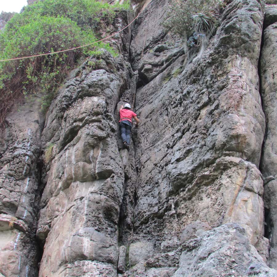 Rock Climbing in Suesca Experience - Your first lesson covers gear and safety