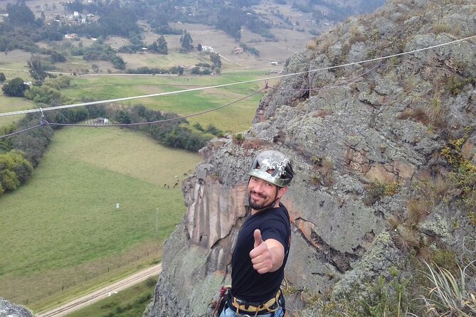 Rock Climbing in Suesca - Fifteen minutes of instruction before the first route