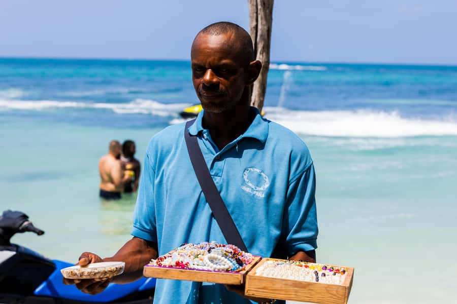Rosario Islands -Barú : Agua Azul Beach, with lunch - What the $70 Price Really Covers