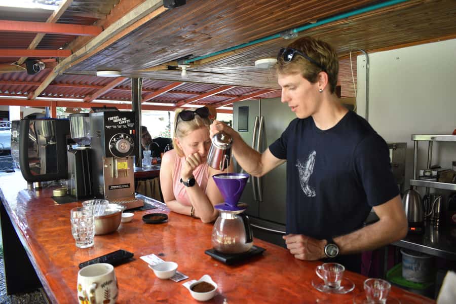 Salento: Coffee Master Roasting, Brewing and Tasting Tour - A friendly owner-led format near Salento