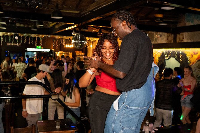 Salsa & Bachata Nightlife Tour in Medellín with a Local Dancer - Key Points Before You Book