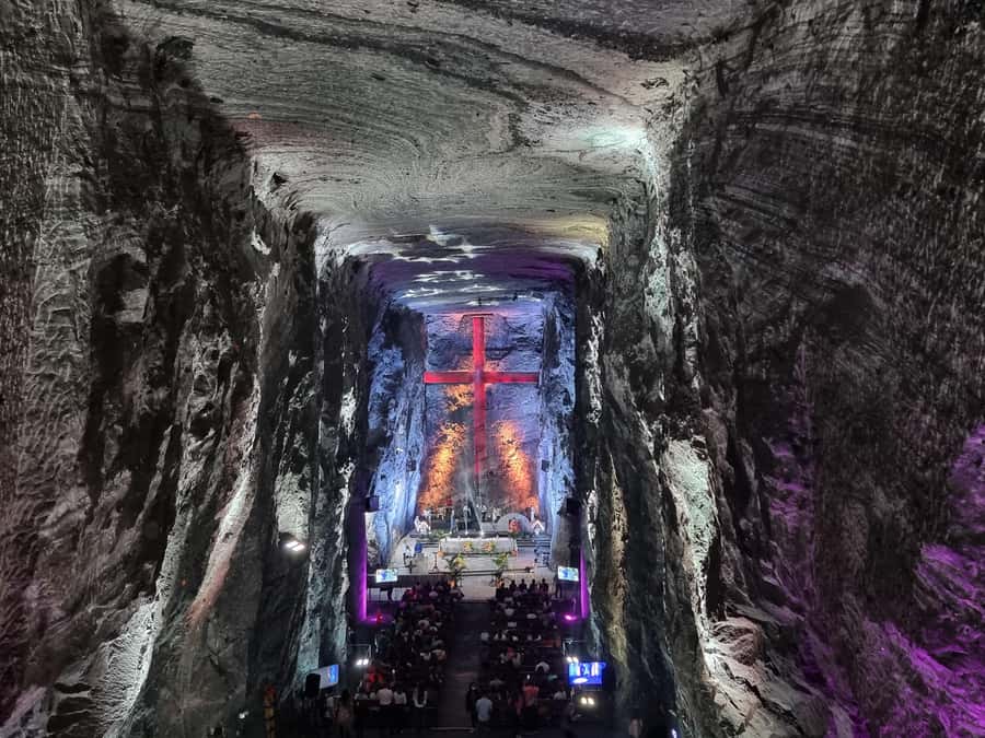Salt Cathedral in Zipaquira and City Tour in Bogota 1 day - Why This One-Day Combination Works