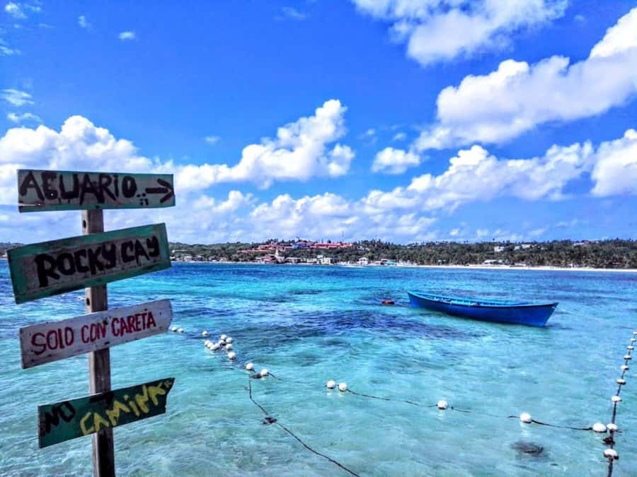 SAN ANDRES: BOAT TRANSFER + JOHNNY CAY - Why Johnny Cay earns a place on your San Andrés plan