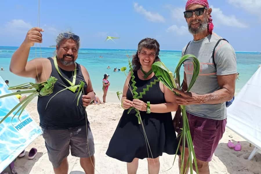 San Andres: Coco Art Workshop - A short ride and Caribbean views