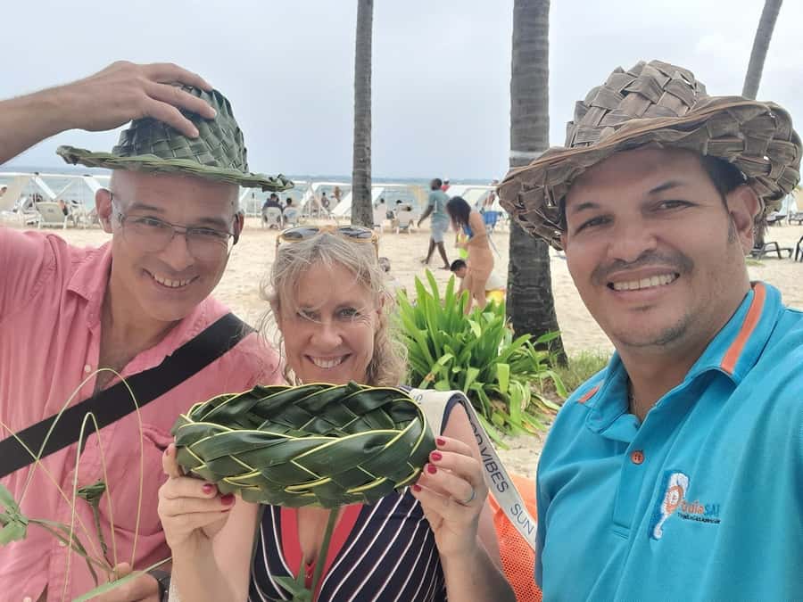 San Andres: Coco Art Workshop - Beginning near Bolívar Park and the typical house