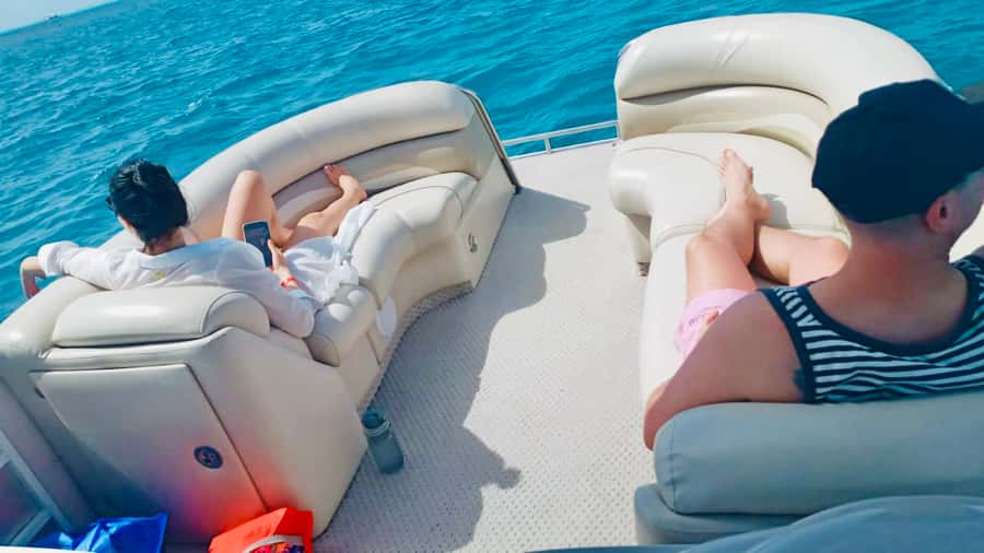 San Andres: Private Boat Trip with Aquarium and Beach Stops - El Palito and the floating tiki bar