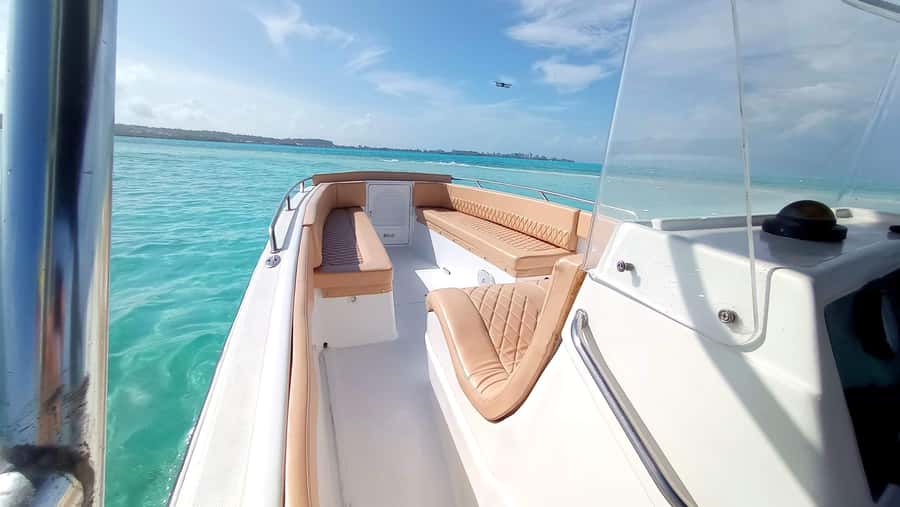 San Andres: Private San Andres Bay Tour by Luxury Speedboat - El Palito for shallow-water snorkeling