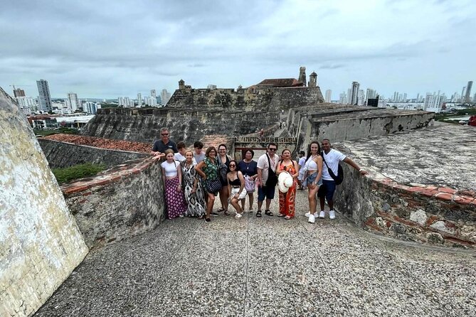 San Felipe Castle and Getsemani Walking Tour with tickets - Key things to know before you book
