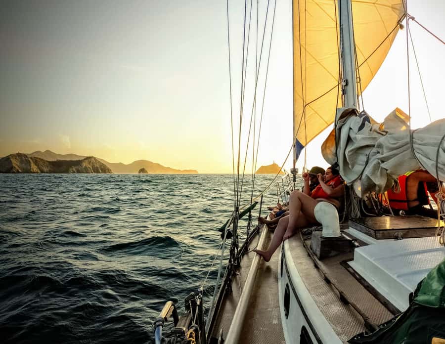 Santa Marta Bay: Sunset on a sail boat - Meeting Captain Dario at the International Marina