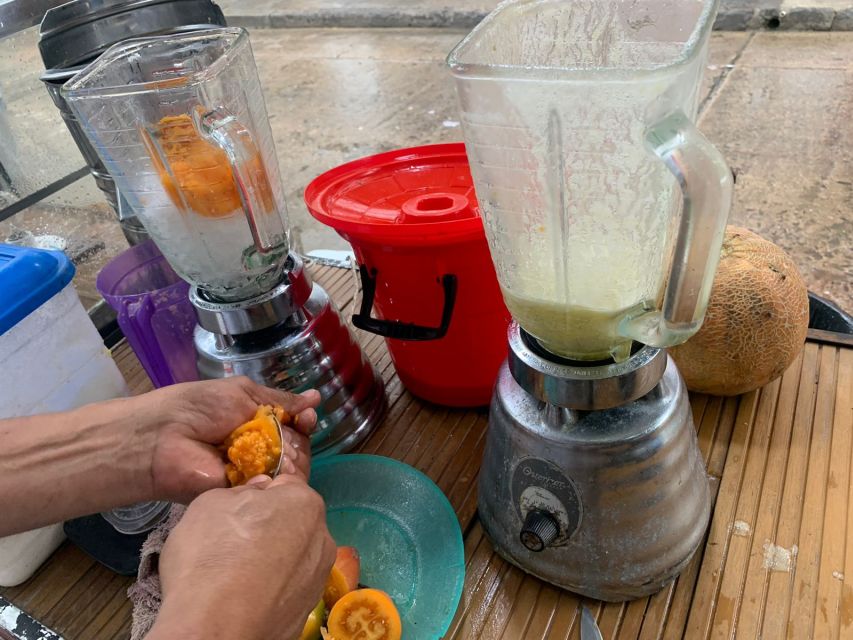 Santa Marta: Guided Walking Food Experience - Timing, walking, and practical comfort