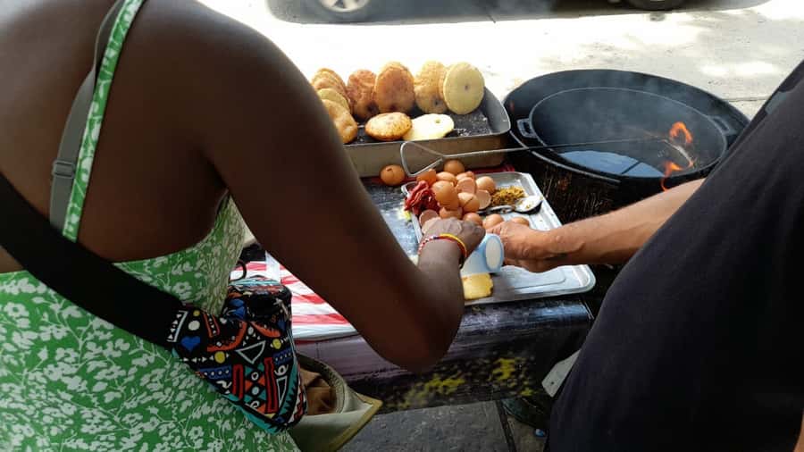 Santa Marta: Guided Walking Food Experience - Meeting Santa Marta’s coffee specialists