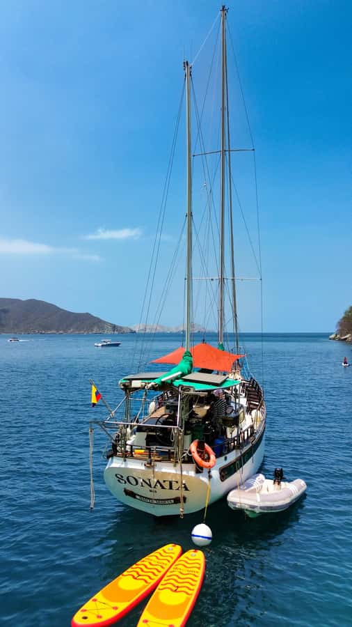 Santa Marta: Sailboat day tour to Tayrona Park - Swimming, snorkeling, and paddle boards
