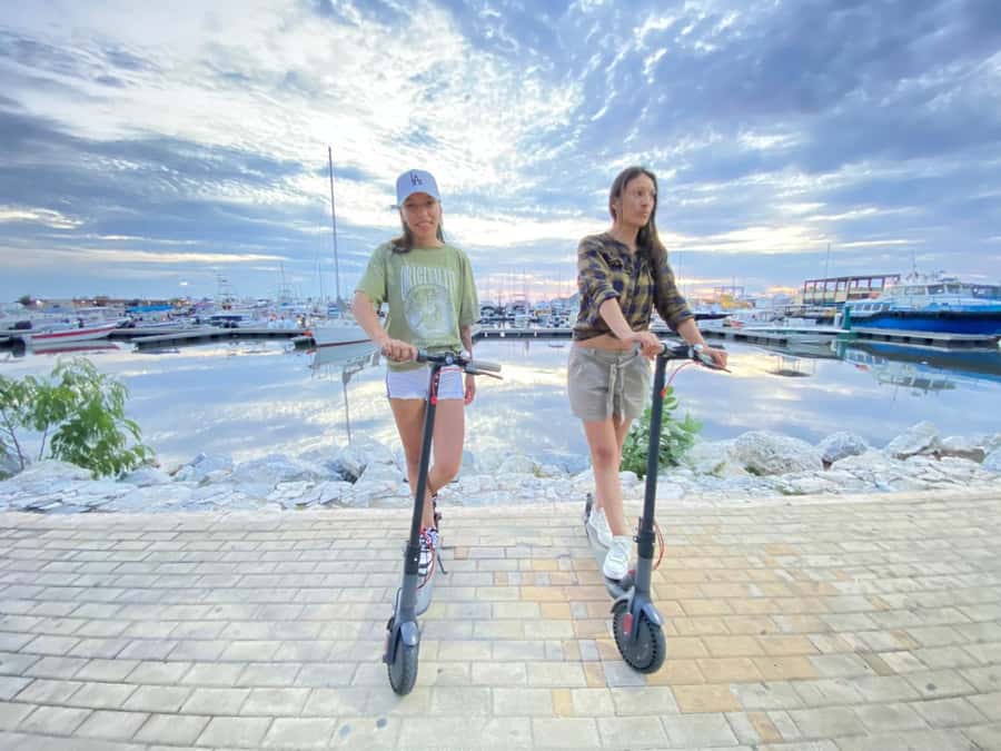 Santa Marta: Scooters Rental - Starting at Tienda Pater King