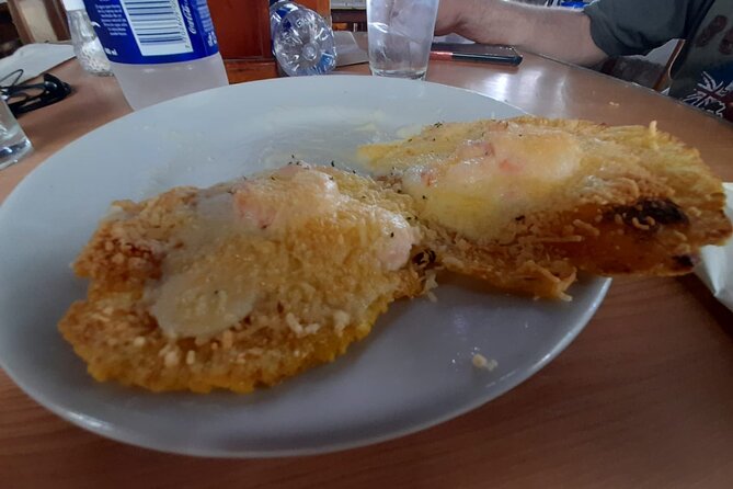 Santa Marta Street Food Tour: 7 Tastings with a Local Guide - Mercado Público: fruit, avocado, and the city’s daily food trade