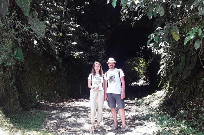 Santa Rita Waterfall and Salento Hike Tour - Climbing to Alto de la Cruz viewpoint