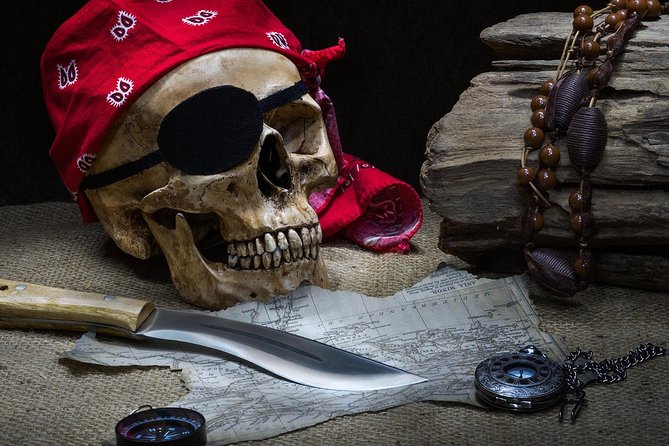 Self-Guided Audio Tour: Pirate Tales in Cartagena - Martin Cote, John Hawkins, and the old fortifications