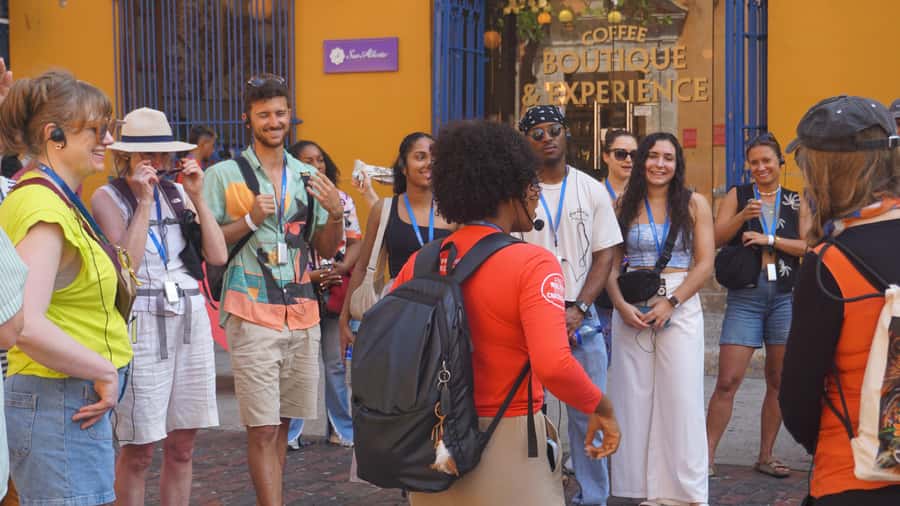Shared Cartagena Old City Tour with Wireless Audio System - Walking the walls, bastions, and cannon viewpoints
