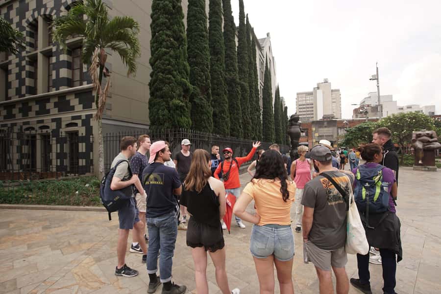 Shared Medellín Downtown Tour with Wireless Audio - What the wireless audio changes
