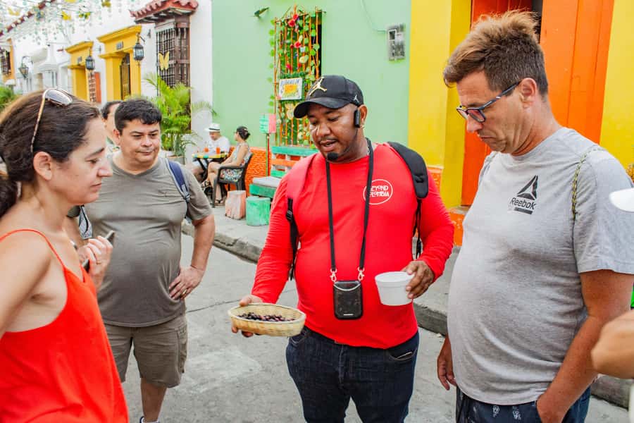 Shared Old Cartagena & Getsemani Tour with Wireless System - Calle de la Magdalena and Calle del Guerrero