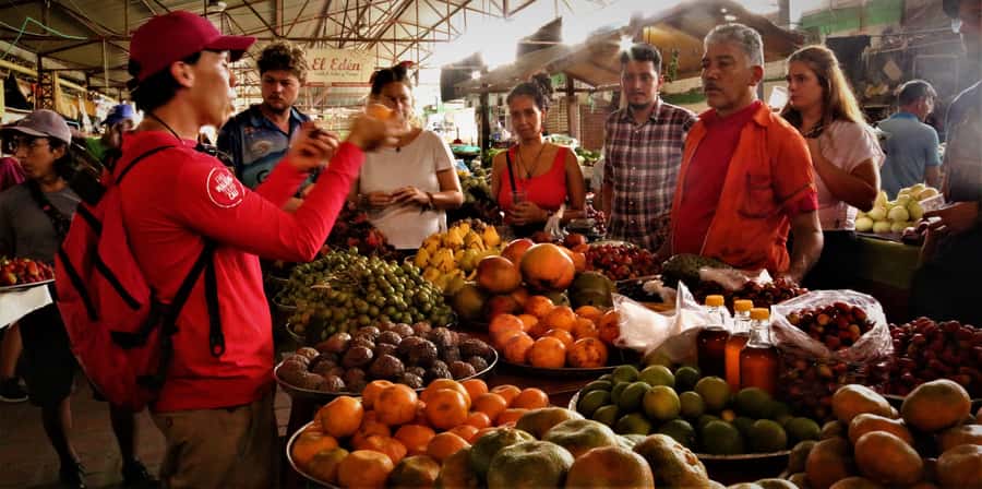Shared Tour Cali's Local Food at Alameda Market - The first tastes: Champús, Cucas, and local sweets