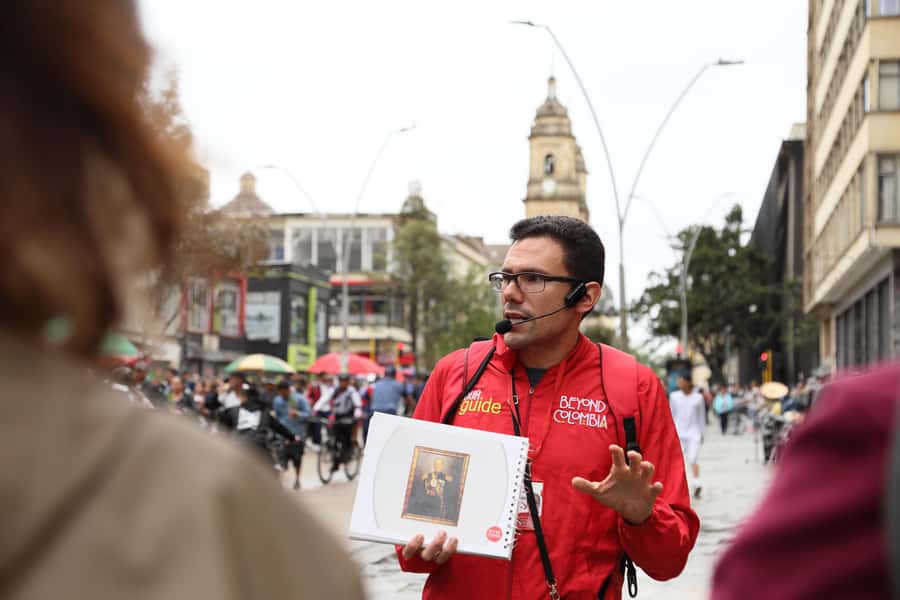 Shared Tour Colombian Conflict War, Drug Trafficking & Peace - Independence and the Liberal-Conservative struggle