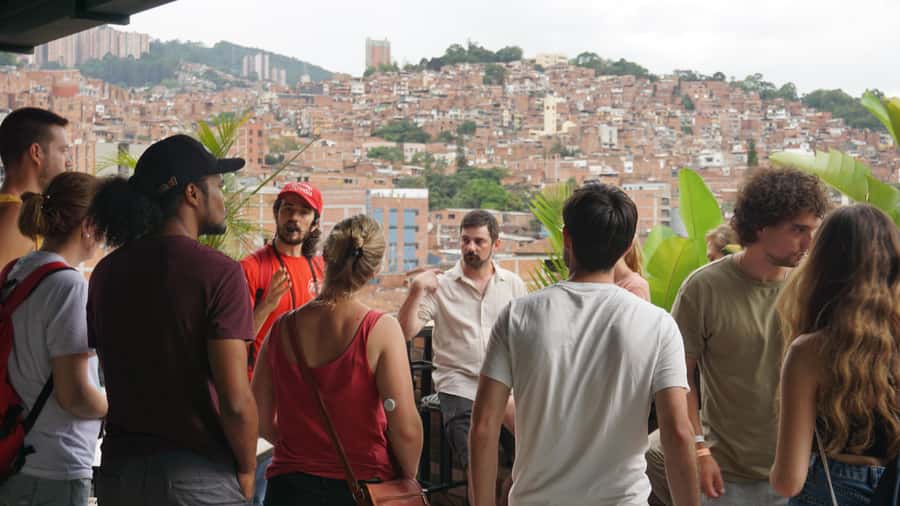 Shared Tour Medellin's Violence & Post-conflict after Pablo - Following the city center through conflict