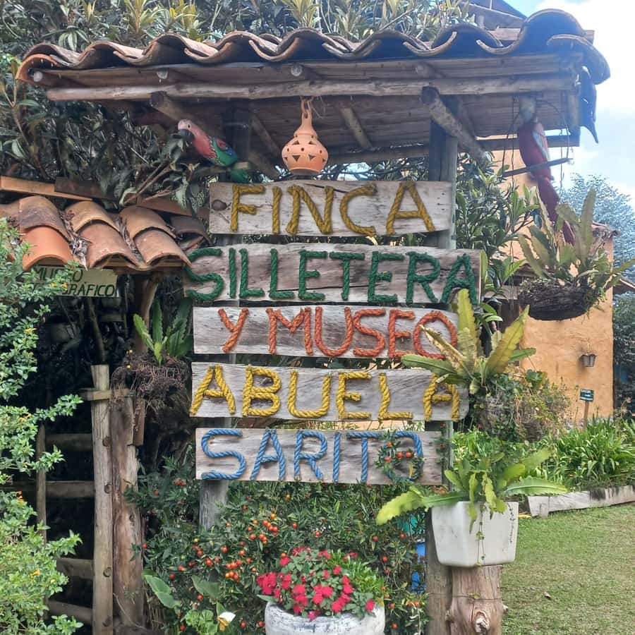 Silletero Tour - From Medellín - A traditional Antioquian lunch with fiambre