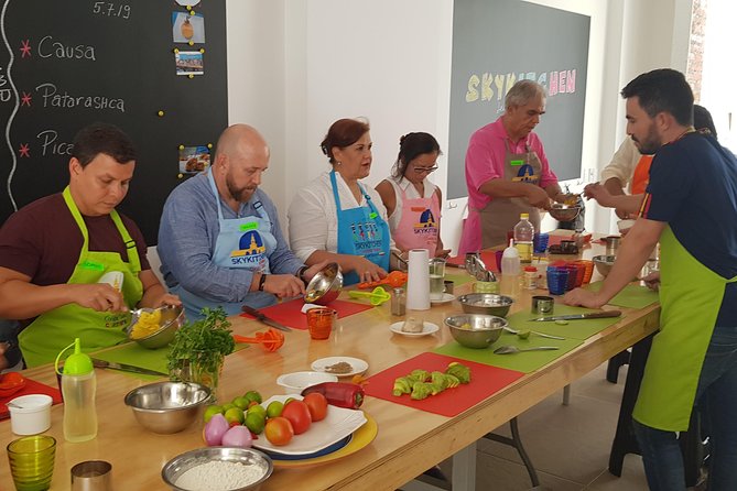 SkyKitchen 4 Course Cooking Class - What happens during the three-hour class