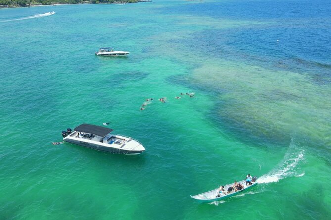 Sport Boat : Rosario Island,lunch on private island - Isla Grande snorkeling and the sunken plane