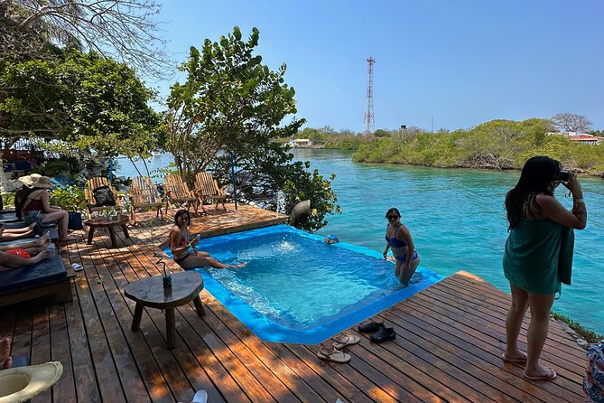 Sport Boat : Rosario Island,lunch on private island - Is $134 a fair price?