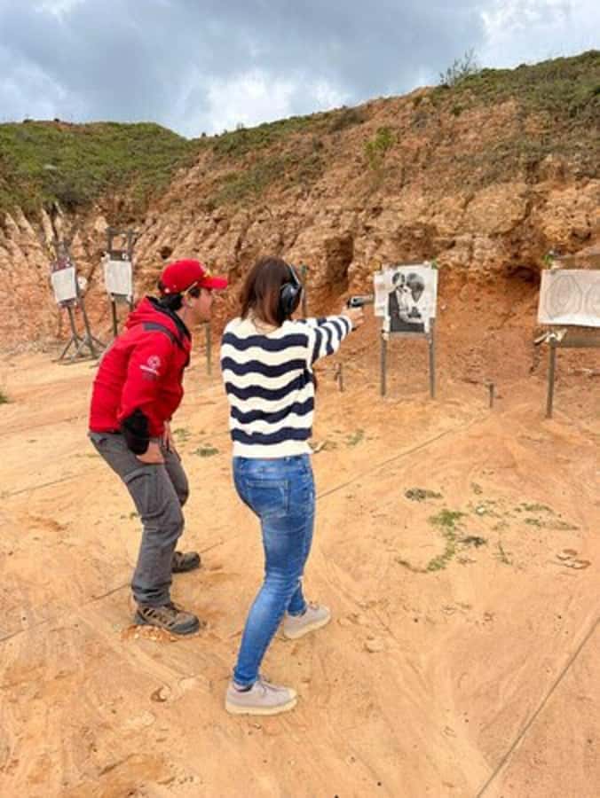 Sports shooting day + Certification - Medellín. - The safety lesson comes before the adrenaline