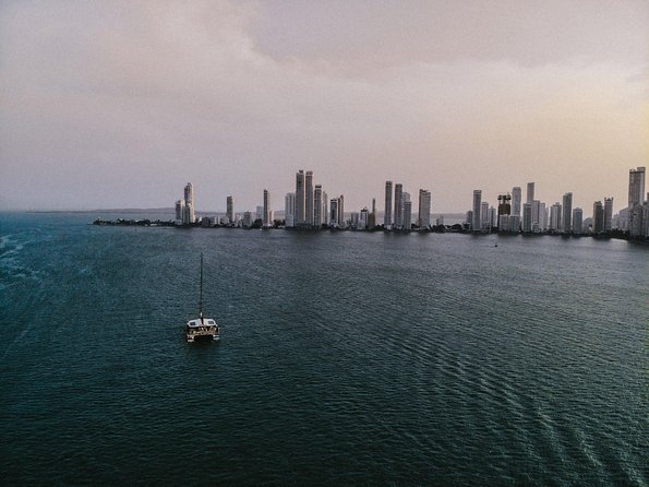 Sunset Cruise in Cartagena - Meeting at La Bodeguita and Finding Puerta 1