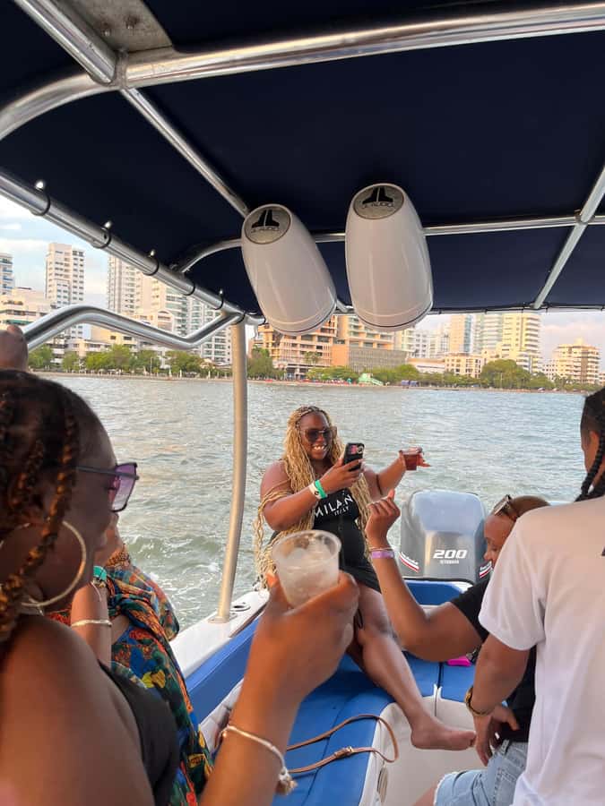 Sunset Party open bar on the bay while sharing with locals - Getting back to Cartagena after about 150 minutes