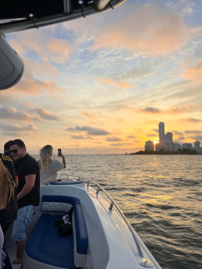 Sunset Party open bar on the bay while sharing with locals - Who will enjoy this Cartagena boat party?