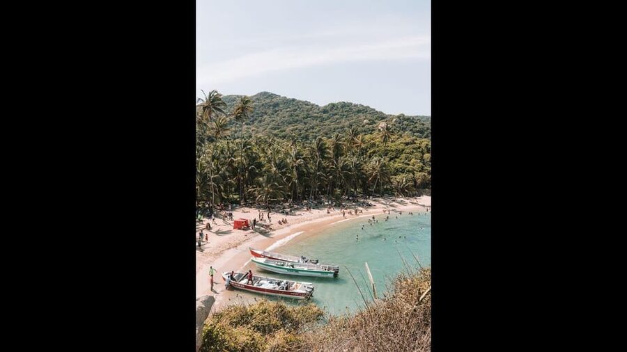 Tayrona Park: Group Tour To Cabo San Juan - What to pack for a hot, wet, rocky day